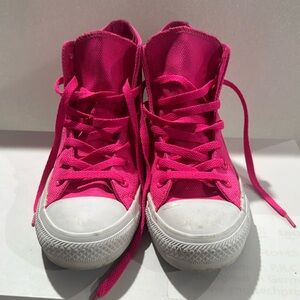 hot pink limited edition converse size 8
